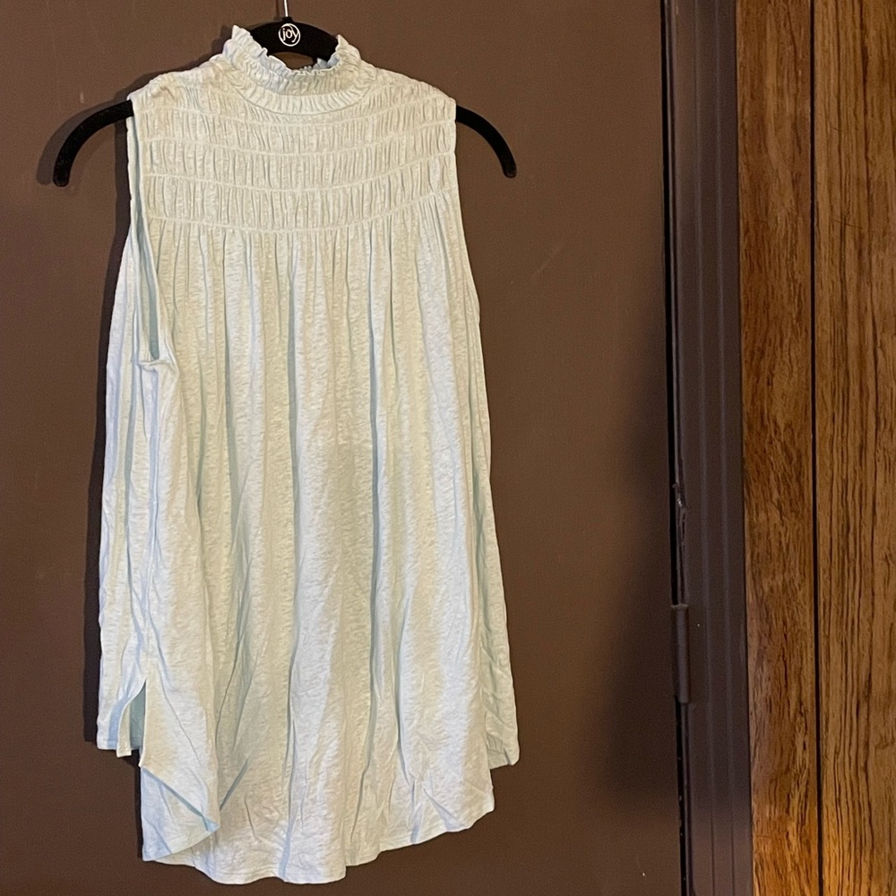 NWT A NEW DAY SLEEVELESS ROUCHED BLOUSE MINT COLORED